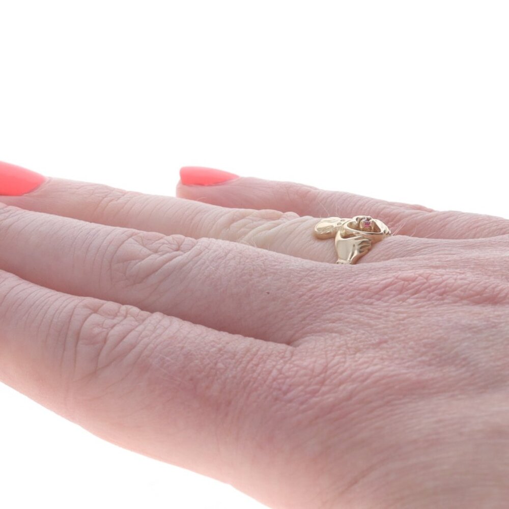 Yellow Gold Ruby Solitaire Claddagh Ring - 14k Ro… - image 4